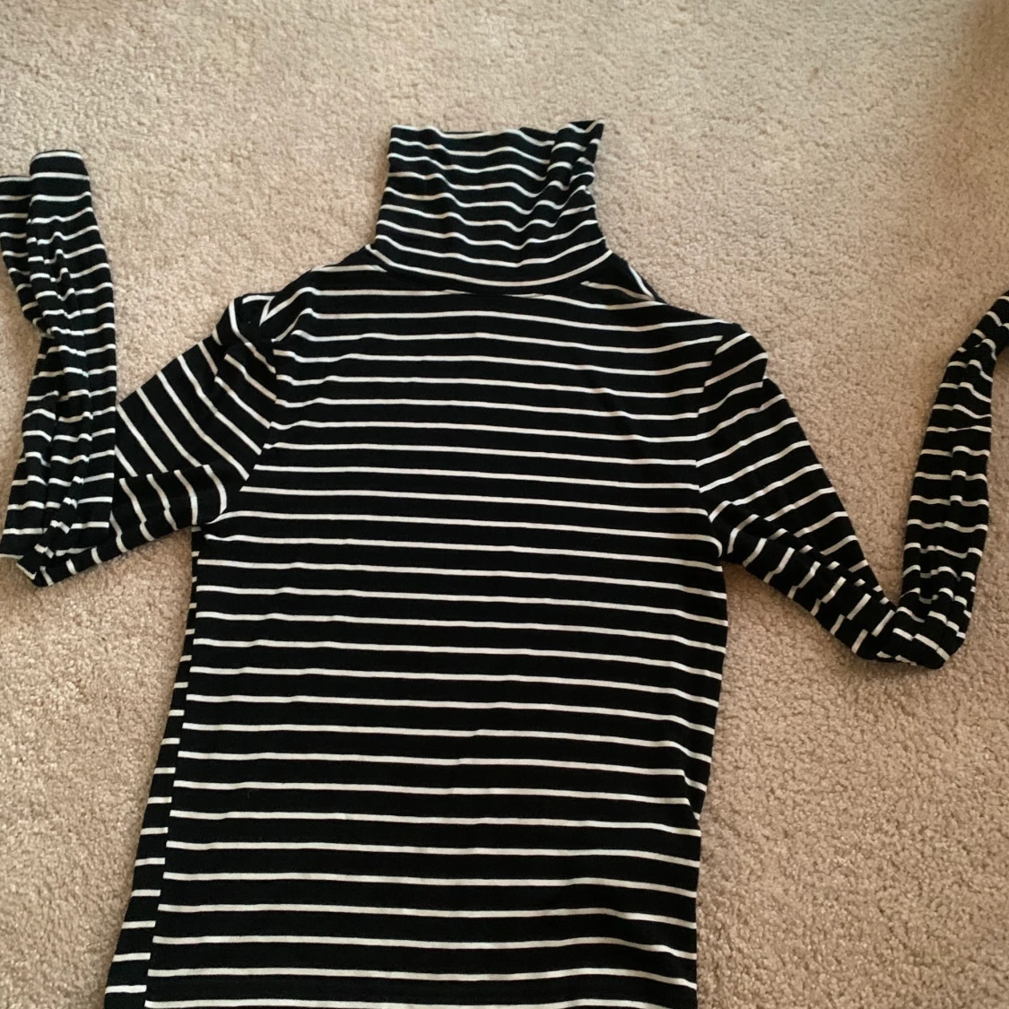 En superfin randig turtleneck - 90