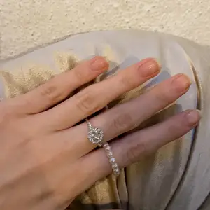 Super söt ring gjord av pärlor! 
