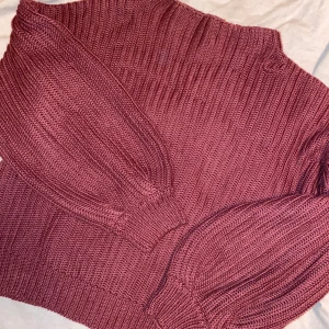 Stickad tröja NA-KD stl S - Super finnstickad tröja från NA-KD stl S