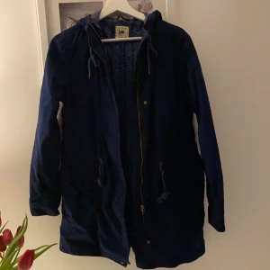 Lee. Strl XS /S - Köpt för ca ett år sedan men knappt använd. ( ord pris 999) 