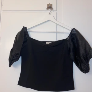 Nakd  - Topp från nakd perfekt till festen eller middagen! 