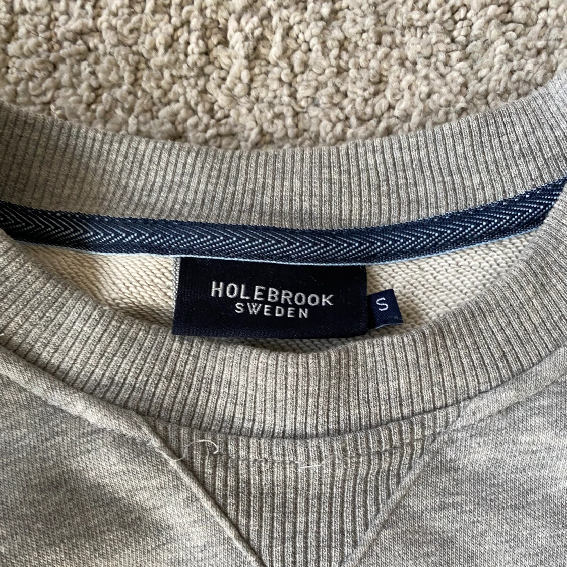 Grå sweatshirt - 91