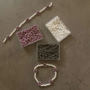 Armband - Supergulligt lila armband från Flos UF