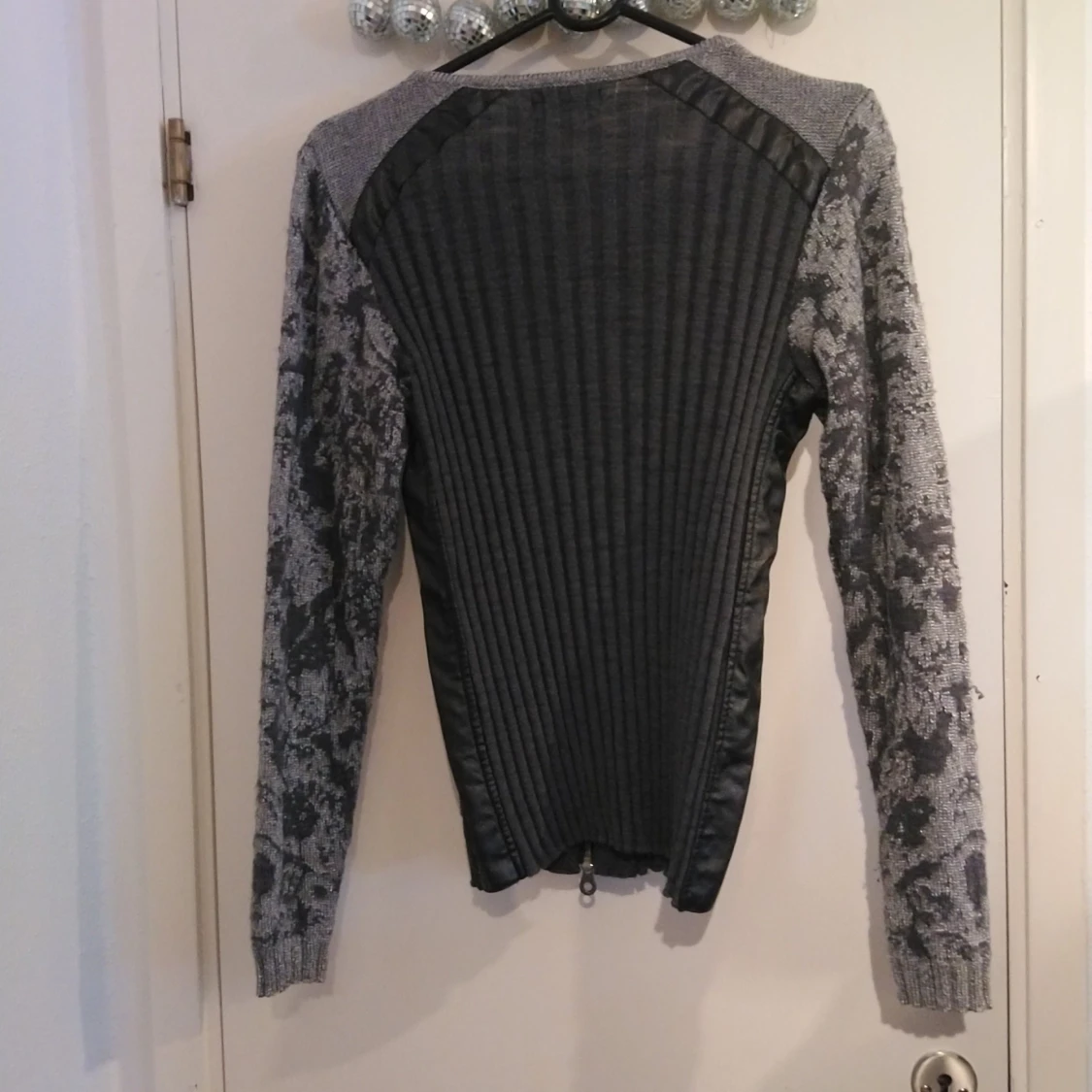 Tröja storlek L - 90