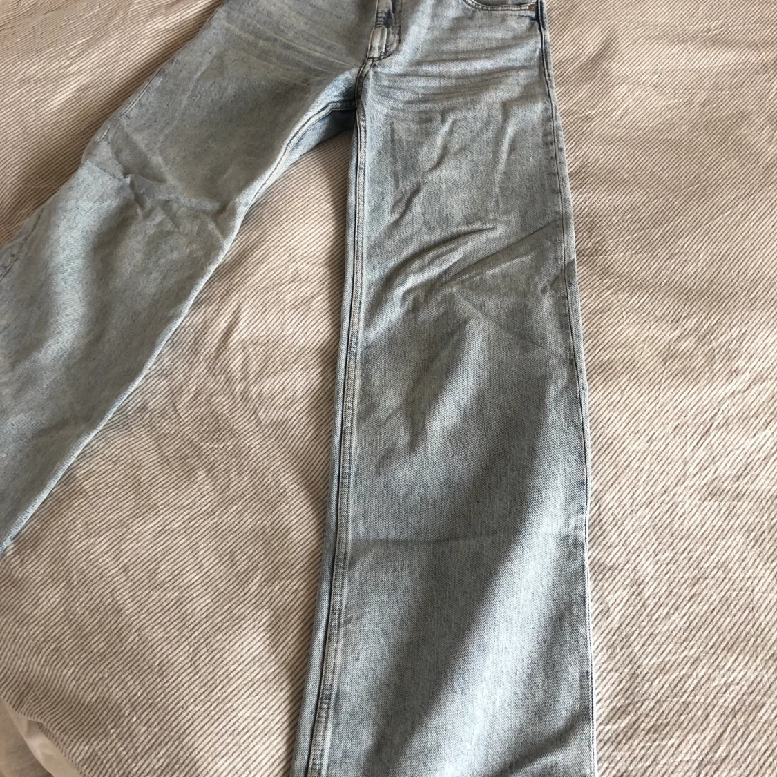 Wide leg jeans ljusa  - 90