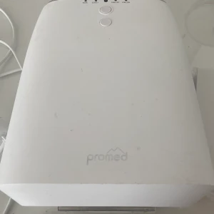 Uv-lampa naglar - Uv-lampa från nagelgiganten, ingår 4 helt nya uv-rör, kvitto finns 