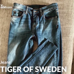Tiger of Sweden  - Tiger of Sweden jeans i storlek 28/34. Passar även längd 32.
