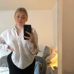 Skjorta - Supersnygg skjorta från GinaTricot!! Storlek 38, 90kr + frakt 🤍