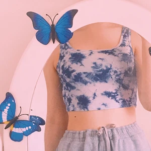 🦋Topp🦋 - En blå topp i storlek XS, frakt ingår i priset 