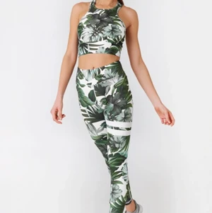 Stronger tigths strl M - Sparsamt använda, säljes då jag inte gillar mönster så mycket längre. Nypris 699 kr från stronger. Pris kan diskuteras vid snabb affär