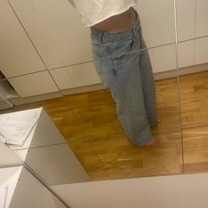 Jeans - Vida jeans köpa på Shein, aldrig använt dem utan bara testat. Köparen står för frakt ♥️