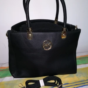 Micheal kors bag - Mk bag new . .