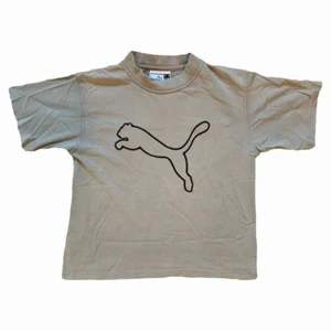 Beige/grå puma tröja  - Cool puma tröja köpt på plick men används aldrig🥲 väldigt fin färg! Frakt 48kr🤗😚❤️