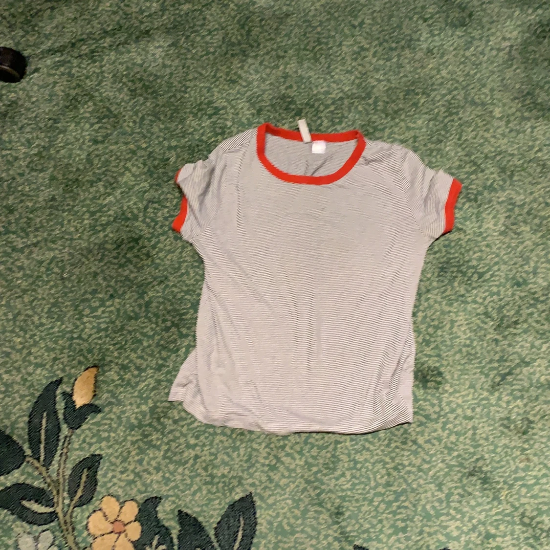 Helt vanlig randig tröja 