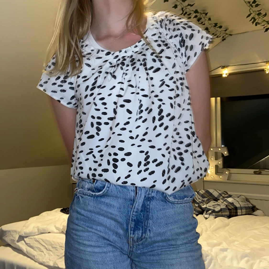 FIN BLUS MED PRICKAR