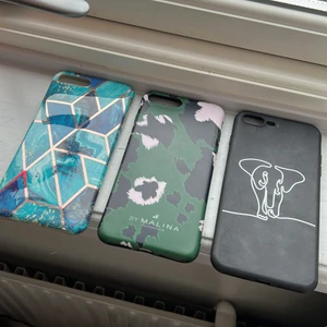 Skal till iPhone 8 plus - Tre skal i bra skick, knappt använda till iPhone 8 plus. 30kr styck eller 70kr för alla tre. 