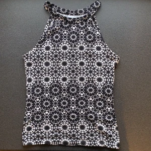 Halterneck topp mönster - Hhhh