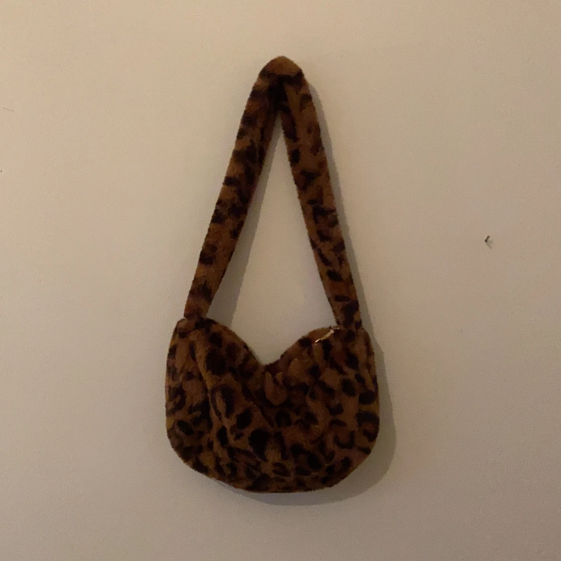 Fluffiga väskor från shein  - 90