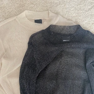 Toppar från Gina tricot  - ‼️säljer topparna tillsammans‼️ säljer två mesh toppar från Gina, storlek s, använd någon gång 