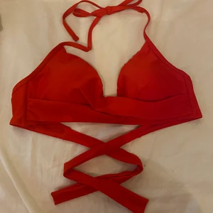 Röd bikini topp - En super söt röd bikini topp❣️ frakt på 45kr
