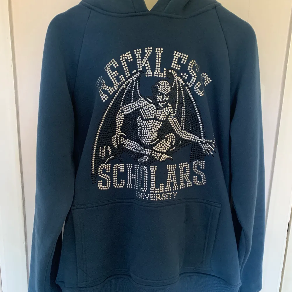 Hoodie använd enbart när bilderna togs, storlek M.. Hoodies.