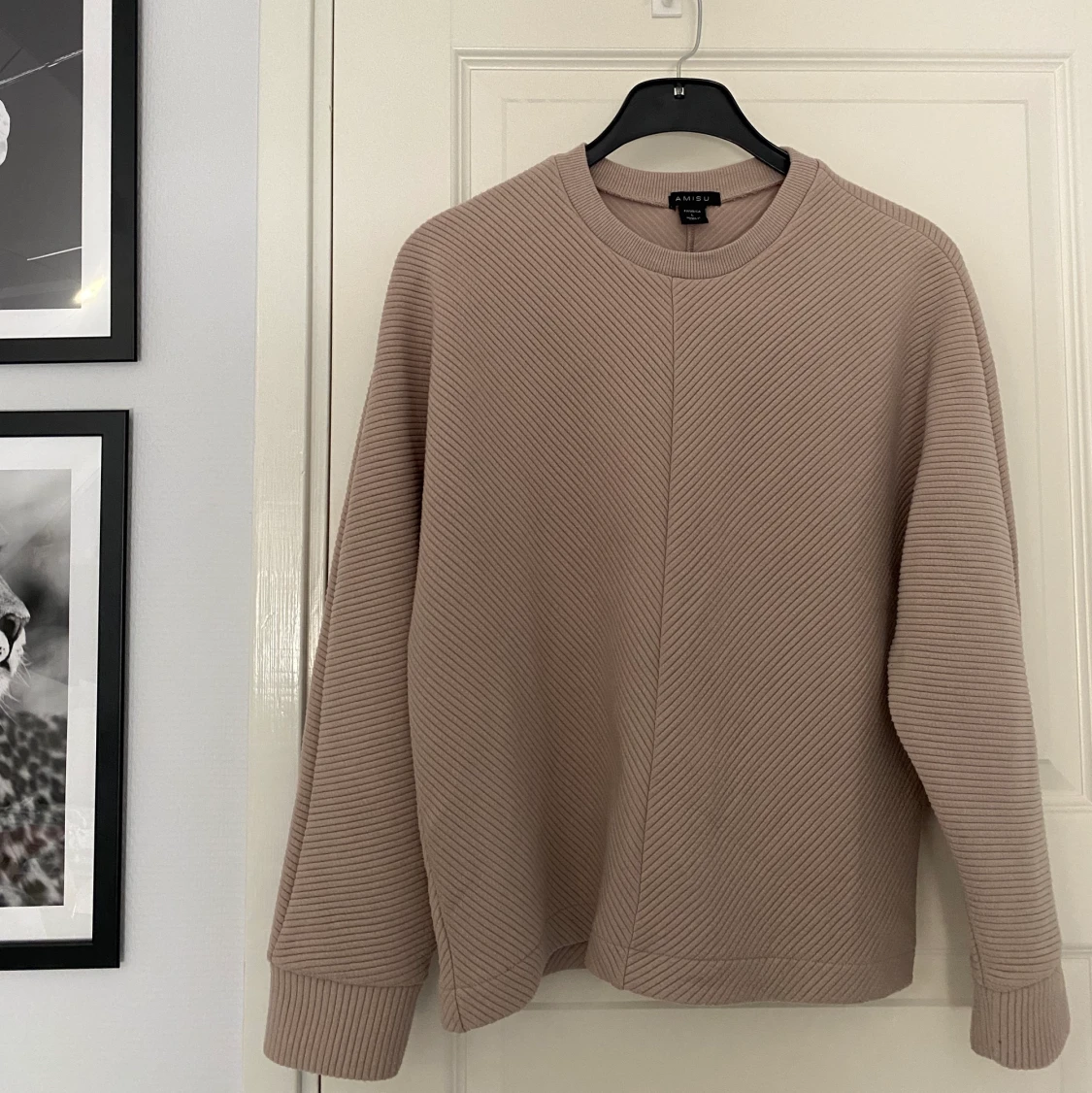 Beige sweatshirt  - 90