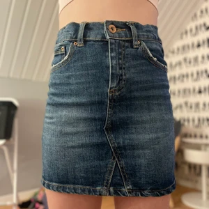 En kjol från lager 157. - Endast testat,för när jag köpte den så var den förliten men köpte ändå 💓 