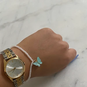 Pärlarmband  - Jag tillverkar egna armband. Välj färg och design så fixar jag ett personligt armband/halsband/ring till dig. 