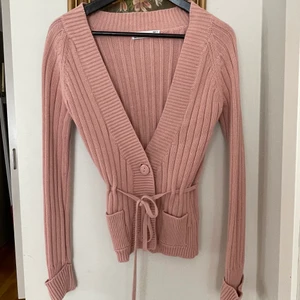 Kofta Zara  - Kofta från Zara i super fint skick strl Medium