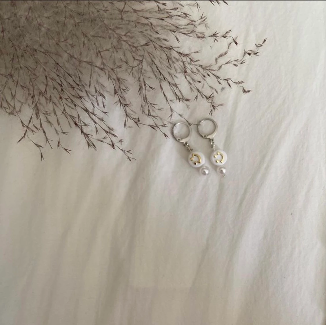 SMILEY HOOPS, 49:-đâïžâĄïžđ