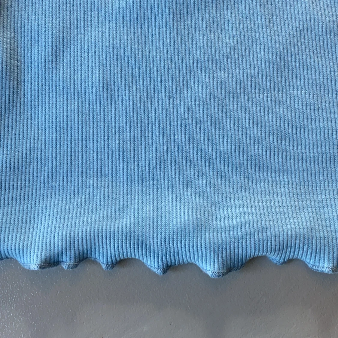 Blå topp från SHEIN i storlek S - 90