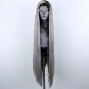 Syntetisk Peruk - Beställde en peruk för ett tag sedan men butiken råkade skicka dubbla beställningar så har en oöppnad peruk som jag nu säljer för lägre pris (inklusive peruklock). Den är snörad och värmetålig. Frakt ingår.