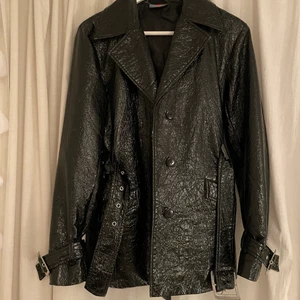 Kavaj/jacka  - Jätte snygg kavaj/jacka köpt på humana som tyvärr inte kommer till användning så ofta, lika snygg med som utan bälte ❤️‍🔥