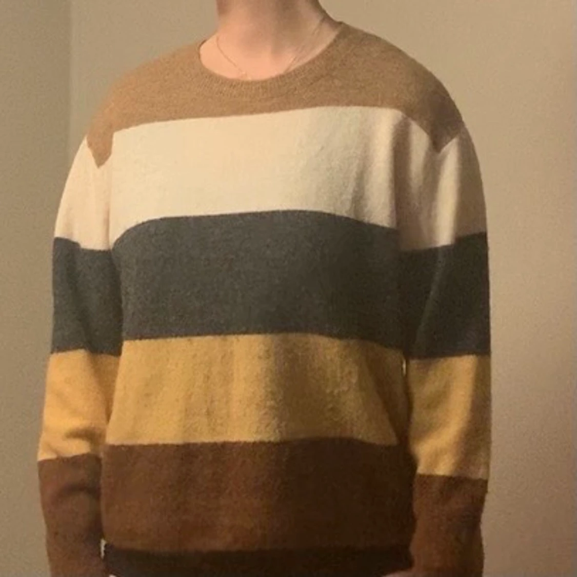 Bredrandig tröja från HM - 90