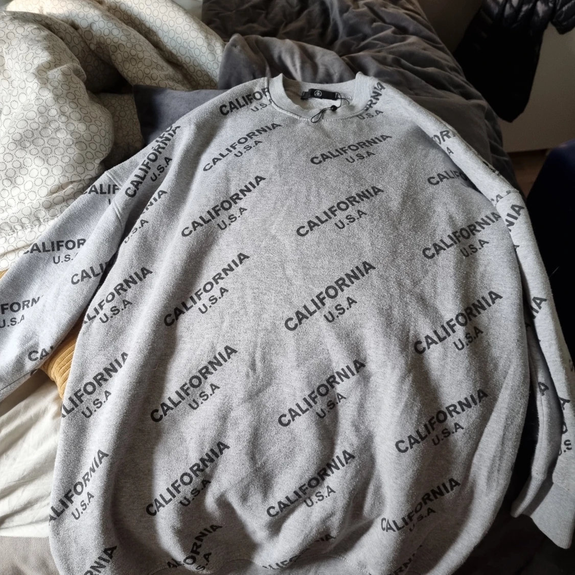 Oversized sweatshirt 