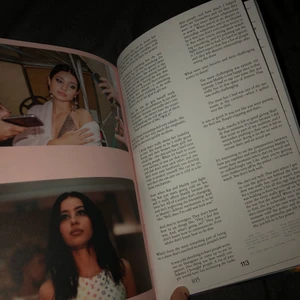 Euphoria böcker - Säljer mina euphoria böcker som är i bra skick som va köpt för 970+ frakt från A24 (deras sida). Då dom tyvärr inte kom till så mycket användning för mig <3