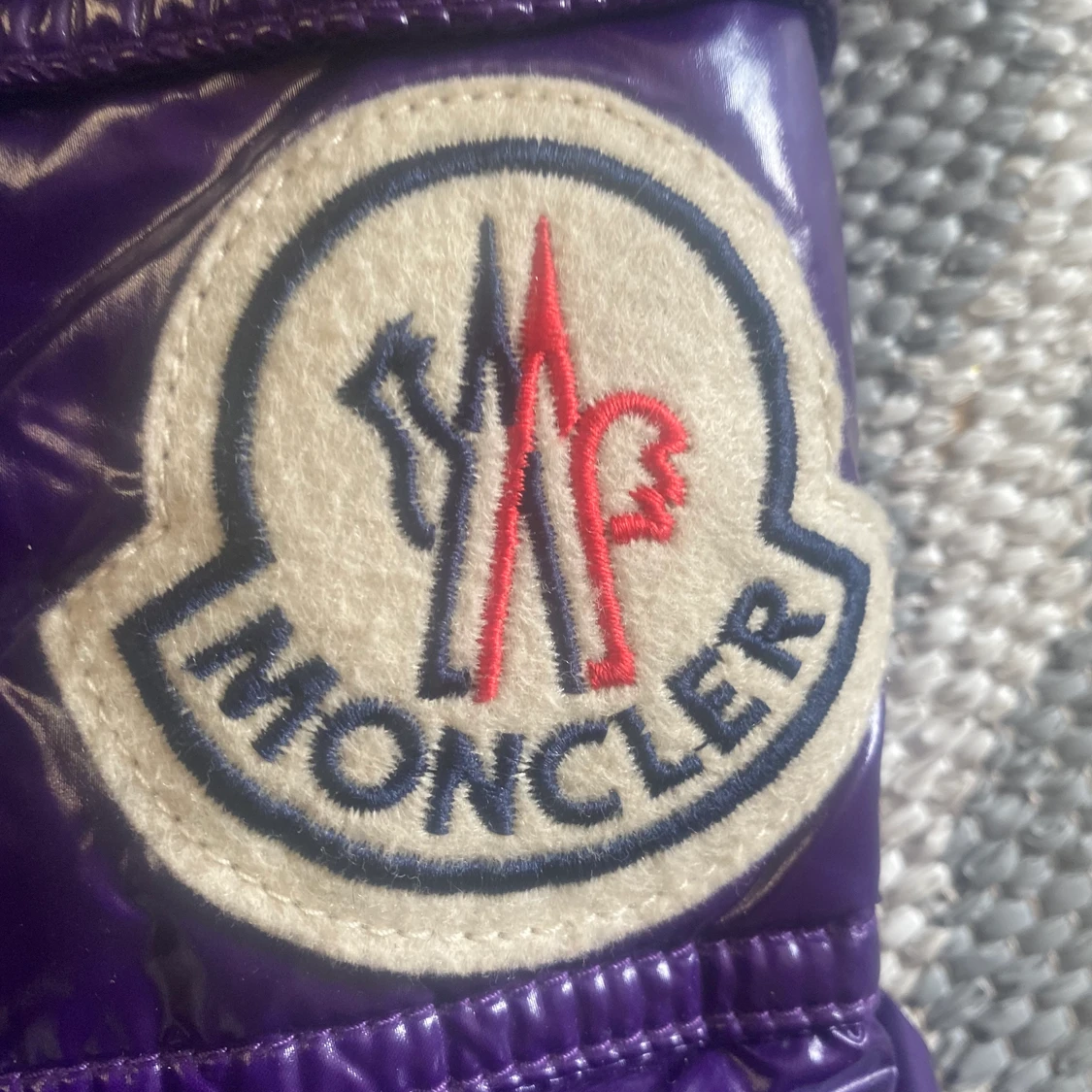Moncler jacka  - 90
