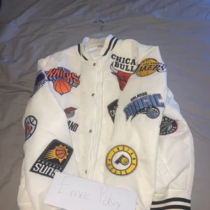 Nike Supreme Nba jacket - Storlek M Cond är 8/10 