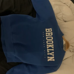 Sweatshirt - Jätteskön vanlig tröja från gina tricot 💖💖 frakt betalas av köpare