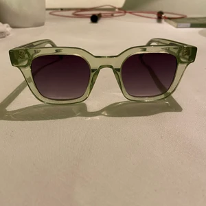 CHIMI x HM solglasögon  - I stort sett oanvända solglasögon. Inga repor eller dylikt. ✨❤️