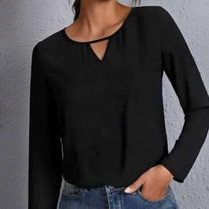 Svart blus - Aldrig använd 