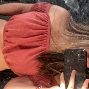 Somrig topp -  Köparen står för frakten!