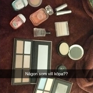 Smink och parfymer - Smink och parfymer som aldrig är använda.  Är helt nytt och aldrig använt 