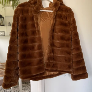 Jacka/kofta - Strl s 