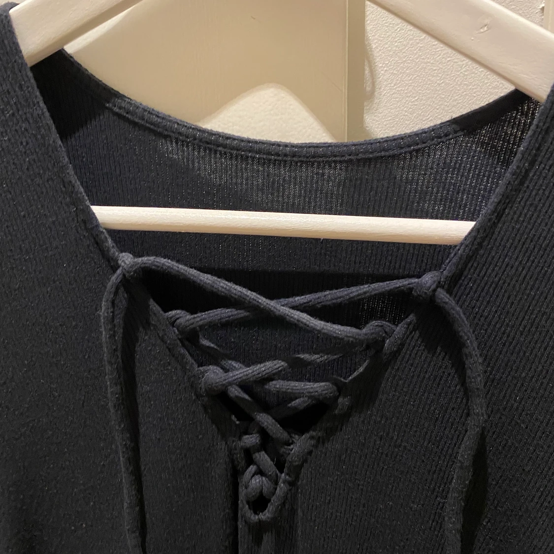 Svart topp från Hollister i strl S - 91