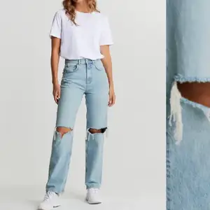 Gina jeans som inte kommer till användning längre tyvärr, i väldigt bra skick säljer för 200 med frakt