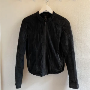 2nd Day jacka  - 100% Goat leather. Storlek 34. Nypris: 3000kr 