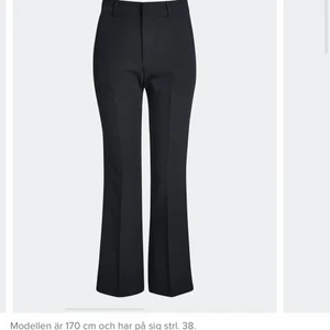 34/xs - Säljer dessa kostymbyxor 