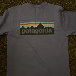 Patagonia T-shirt  - Patagonia T-shirt i storlek S