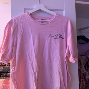 Tröja från hm  - Knappt använd, strl M på killavdelning 